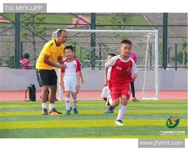 阿楠足球:探索青少年足球发展的新路径与未来愿景 阿楠足球:探索青少年足球发展的新路径与未来愿景